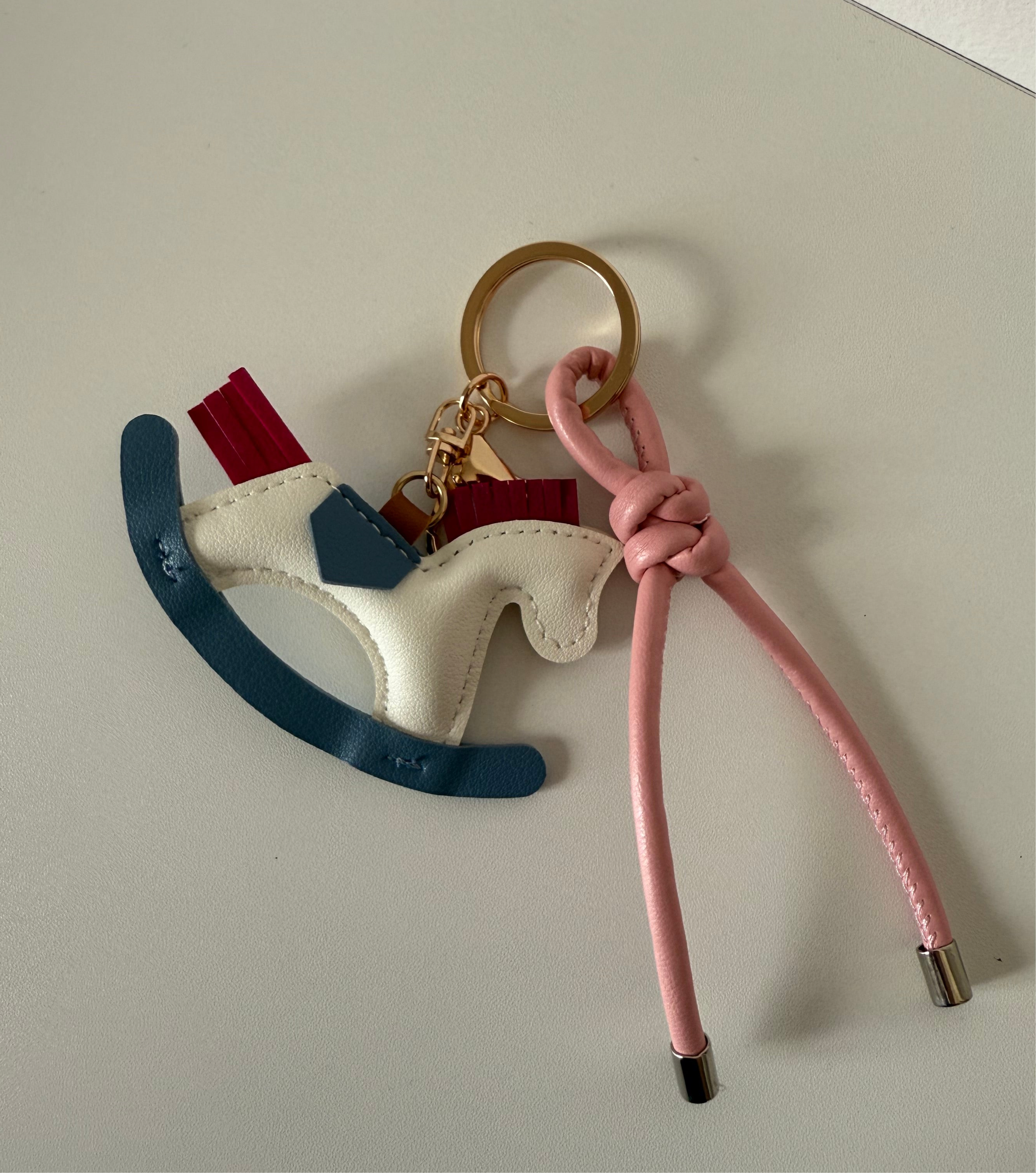 CHARM CAVALLINO A DONDOLO